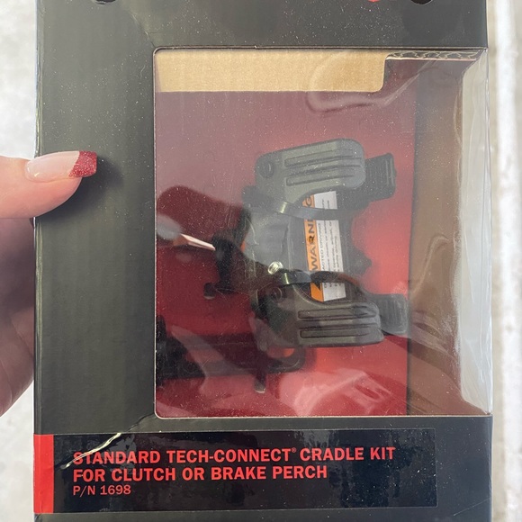 Kuryakyn Phone Tech Connect handlebar mount - Picture 1 of 3
